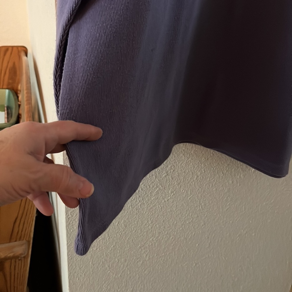 Lavender pullover - Picture 4 of 4